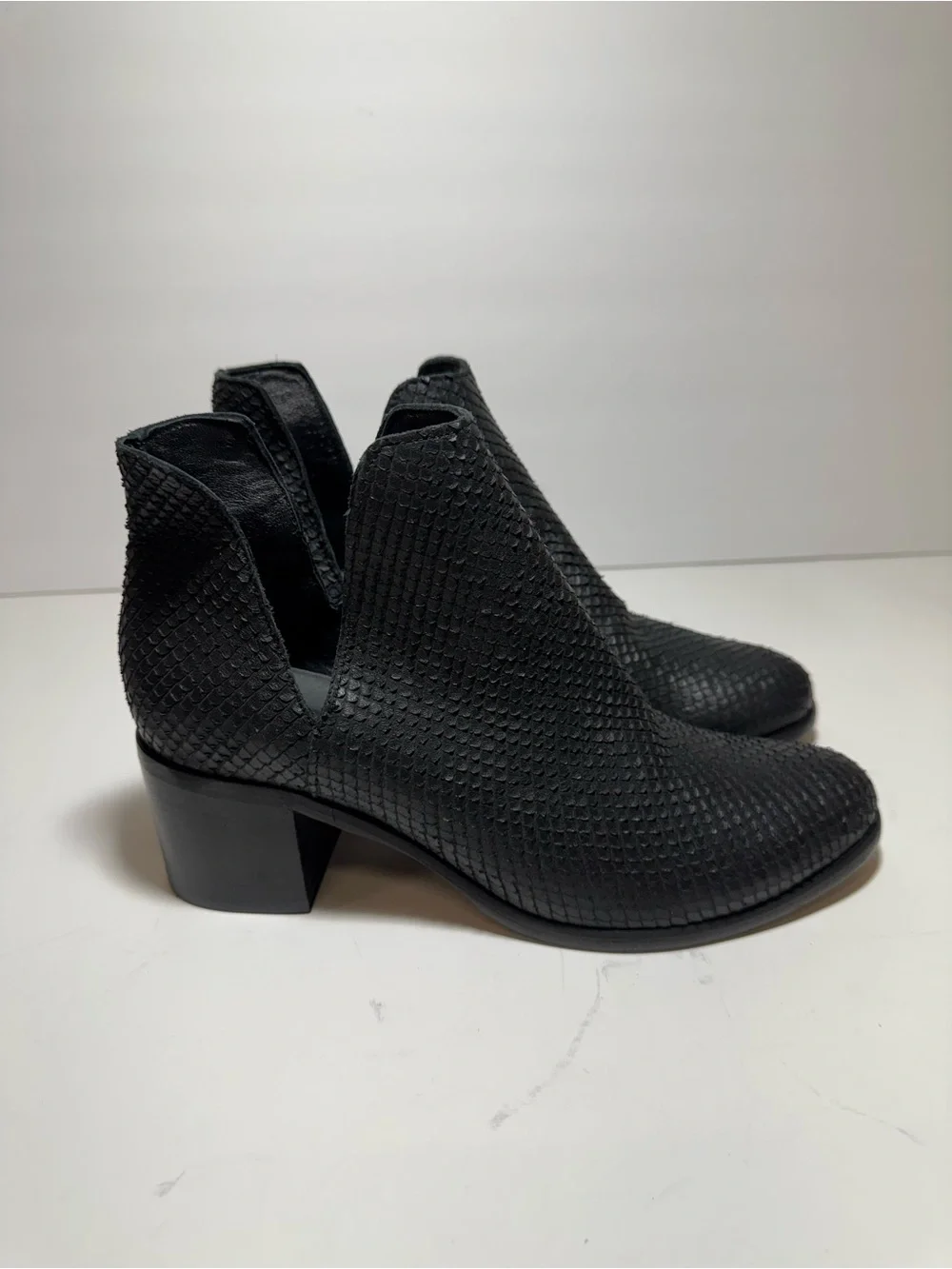 CORDANI women's barrett cobra print slip on boot in black cobra Size 38 US 7.5